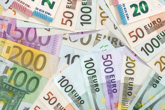 euros pleonasma